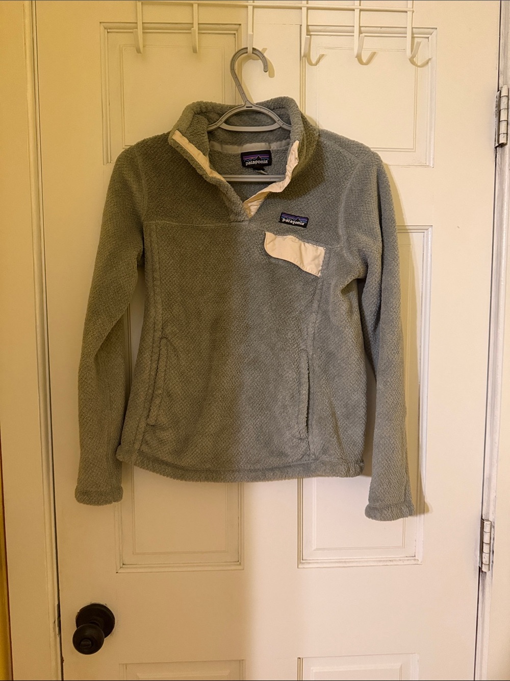 Patagonia Sage Green Fleece Pullover with Cream Trim
